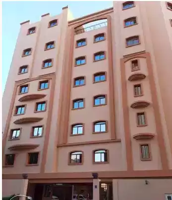 Résidentiel Propriété prête 2 chambres F / F Appartement  a louer au Al-Sadd , Doha #7493 - 1  image 